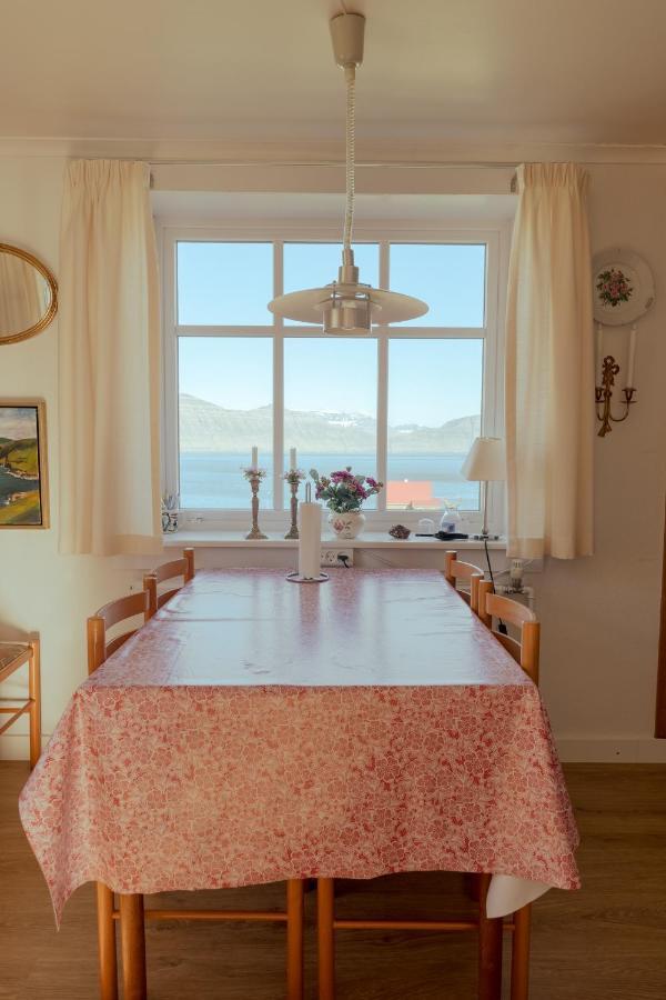 Lovely 4-Br House / Sea View / Nature Oyndarfjordur 외부 사진
